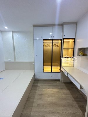 bán nhà ngọc thuỵ - long biên - thang máy - full nội thất