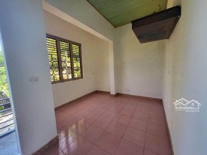 bán nhà 2 tầng mt đường hoài thanh - gần khu bắn pháo hoa qt , giá 12ty tl, 