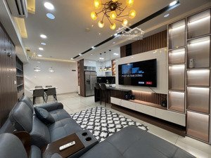 cần cho thuê chcc galaxy tại q.4. dt: 70m2 2pn 2wc, nhà đẹp. giá chỉ 15tr/th. lh: 0961 663 ***