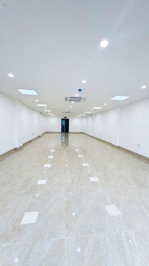 chính chủ cần bán tòa nhà 9 tầng phố trung kính, trần duy hưng, vũ phạm hàm, trung hòa, cầu giấy.