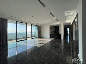 cho thuê căn hộ cao cấp 4pn, 211m2, ở sunshine golden river chỉ 45tr . liên hệ em phúc: 