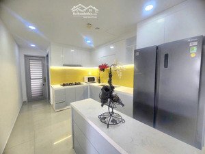 bán ch scenic valley pmh q7. 3pn, căn góc view đông nam có ô xe . lh : 0947 833 *** phượng