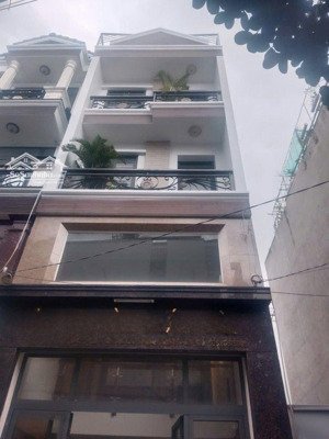 nhỉnh 8 tỷ, phạm văn bạch,trường chinh, gần mặt tiền kinh, sân bay, hẻm xe hơi 6m, 5 tầng ,60m2