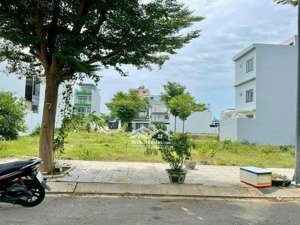 bán lô đất giá rẻ 85m2- giá chỉ 1.8 tỷ -cách vinhomes grand park 1km - sổ hồng riêng