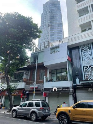 chính chủ gửi bán nhà mặt tiền 37-39 đông du, p. bến nghé, q1, 8.25x24m, trệt 2 lầu, 