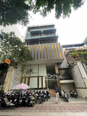 tòa nhà đường hồ xuân hương quận 3, dt:12x20m, dtsd 1500m2, giá 250tr