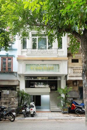 cho thuê cửa hàng tầng 1 riêng biệt phố lò rèn - hoàn kiếm, dt 30m2, mt 5m, giá thuê 15 triệu/tháng