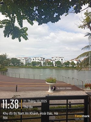 cho thuê bt mặt hồ full nội thất 250m2