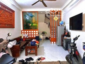 bán nhà trung tâm ba đình 33m2 - hoàng hoa thám 15m ra ô tô - nhà 4 tầng - nở hậu - giá chỉ 8.9 tỷ