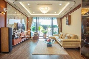 vợ chồng em muốn bán căn hộ tại tòa oct5 resco đường phạm văn đồng -dt 120m2- giá 7 tỷ - tầng trung