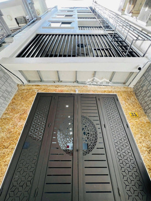 chdv hbt 85m2 * 7 tầng - 15 pkk - dt 70tr/th vị trí trc nhà rộng 2 thoáng - cách mp kim ngưu 50m