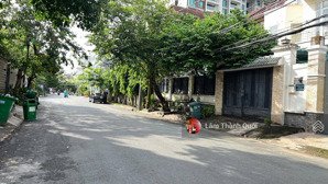 bán đất 215 nguyễn văn hưởng, 10x22, gần trường quốc tế bis, 60 tỷ