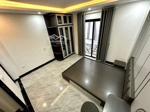 bán nhà phúc lợi 30m² x 5t ngõ ba gác giá chỉ 5,7 tỷ