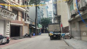 lê đức thọ.phân lô kinh doanh sầm uất. vỉa hè 3m. 65m2 x5t. đầy đủ công năng. giá chỉ 31 tỷ