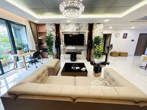 skyline villa (plus) nhà siêu đẹp bán full nt 13,5 tỉ (thương lượng), xe hơi lên tận tầng căn hộ