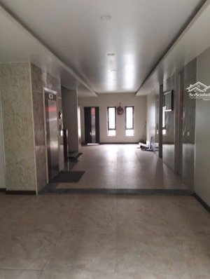 chính chủ cho thuê nhà 82m2, 5 tầng, mt 6m phố việt hưng