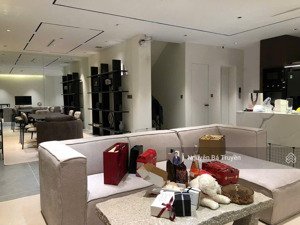 bán nhà villa thảo điền quận 2 , 10x11m , kc: 1 trệt 3 tầng thang máy 5 ngủ lớn, nội thất nhập khẩu