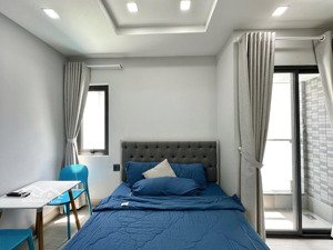 cho thuê 1pn ban công có thang máy, máy giặt riêng full nội thất gần nowzone quận 1