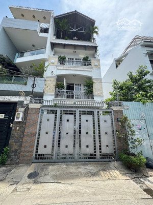 bán nhà hẻm xe hơi cách trần não 50m view landmark, cách bờ sông chỉ 30m