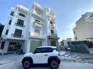 siêu phẩm đường phân lô vỉa hè 2 oto tránh nhau ngay gần sân bay cát bi