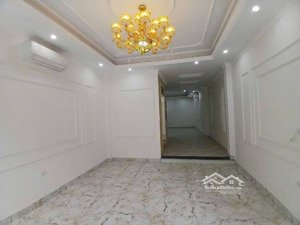 chính chủ bán nhà cổ điển a,hơn 7 tỷ 53m2,ô tô đỗ cửa,đầy đủ nội thất,nhiều tiện ích xung quanh