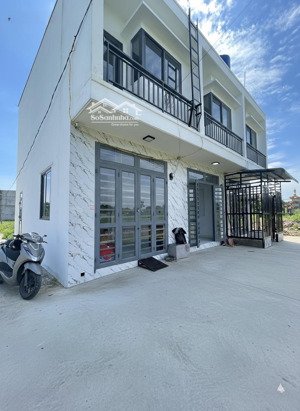 nhà mới hoàn thiện | thị trấn đức hòa | 650tr