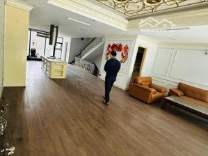 bán nhà mặt phố việt hưng 100m2, mặt tiền 7m, vỉa hè ô tô tránh, kinh doanh, thang máy- 34 tỷ
