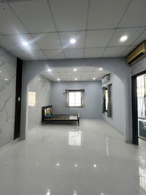 giảm 100tr bán gấp chung cư đường nguyễn trãi, quận 1 - giá 2ty35