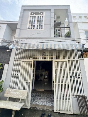 bán nhà 4x10m đg lê văn lương nhơn đức, nhà bè, gần cầu long kiển