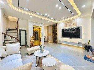 bán nhà thái thịnh - cách đường ôtô 30m - nhà mới coong- thang máy, nội thất nhập khẩu - 15,2 tỷ