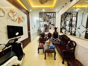 cần bán gấp nhà đẹp mỹ đình s:43, 5 tầng, 3 ngủ, giá 7.5 tỷ