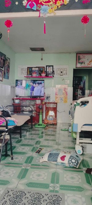 bán nhanh căn nhà cũ, gần lê trọng tấn, dt 30m2-2ty96, sổ hồng riêng, hẻm oto, full thổ, ko qh