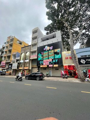 bán nhà mặt tiền vị trí vàng mặt tiền nguyễn thị minh khai q1-dt: 12.5x21m xây hầm 8 lầu giá 133 tỷ