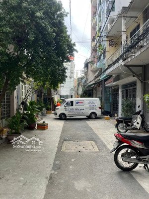 quận 3, lê văn sỹ, nhà 2 mặt thoáng, hxh, 1 kiot, 7pn, 1 nhà xe, doanh thu 38tr/tháng. giá 8,9 tỷ