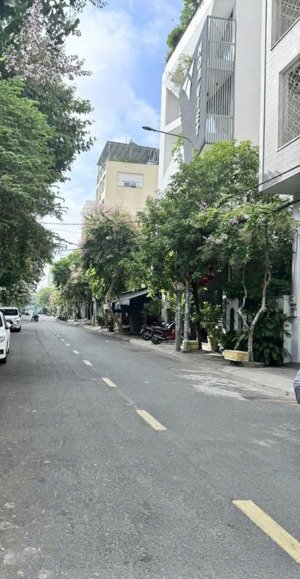 bán nhà mt 178 lê cao lãng, phú thạnh, cấp 4, 4x18.5m, giá 9.2 tỷ