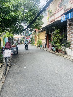 mt đường số ngay chợ phạm thế hiển, quận 8, 3 tầng, đường 6m, 5x17m, chỉ nhỉnh 6 tỷ