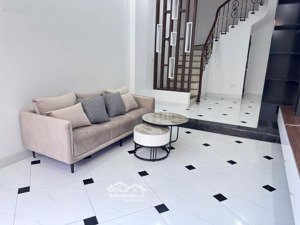 bán nhà trung tâm phượng đồng, phụng châu, nhà mới ở ngay, 38m, nhỉnh 3 tỷ. lh 