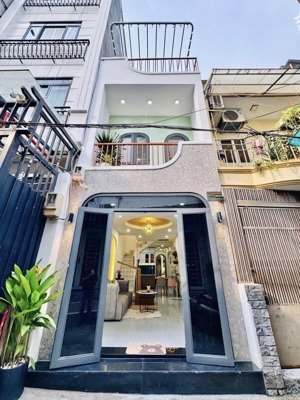 xô viết nghệ tĩnh, p25, bình thạnh 42m hẻm 3m, cách mặt tiền 20m 3pn 3wc, full nội thất giá 6.58