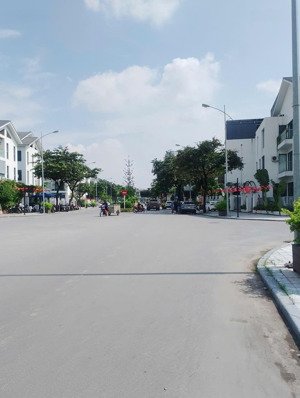 biệt thự vip an vượng giảm sốc 4 tỷ - 180m- mt;9m giá 44 tỷ hoàn thiện tâm huyết nội thất sịn sò