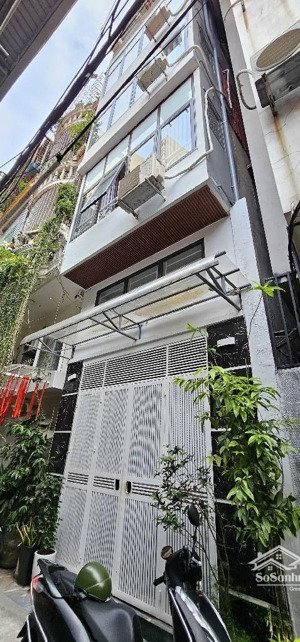 cực gần mp chỉ 50m - ngõ ô tô nhỏ lý thuyết -kinh doanh online- nội thất đẹp về ở luôn