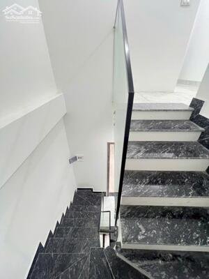 HƠN 7 TỶ, NHÀ 5 TẦNG MỚI KOONG NGỌC THỤY, 10M RA Ô TÔ TRÁNH, AN SINH TUYỆT VỜI.