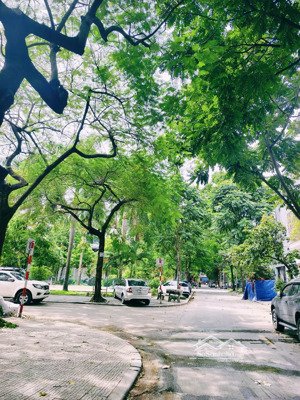 cần bán liền kề tại 90m2- 4 tầng tại khu đô thị văn phú - giá 20 tỷ