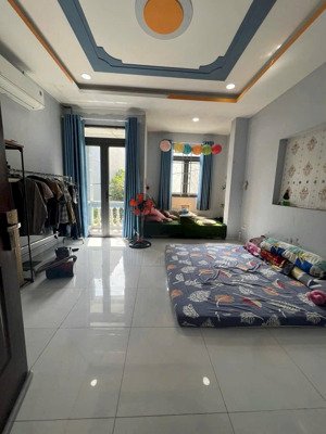 nhà lầu đường 38 hiệp bình chánh gần chợ hiệp bình sổ hồng khu dân cư cách gigamal 5p xe máy