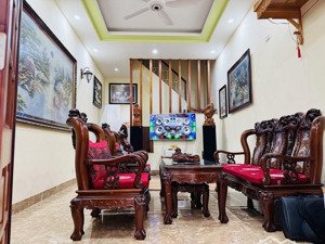 kim giang - đại kim hm, 66m2 4tầng, 10.8tỷ(ctl), ngõ nông gần ô tô, gần hồ, cạnh sân chơi khu phố.