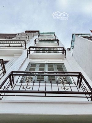 yên hoà cầu giấy 38m2x5t full nội thất nhà đẹp chỉ nhỉnh 10tỷ ở ngay