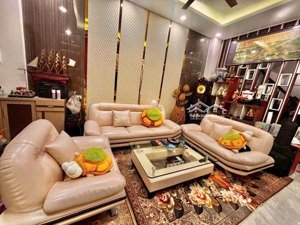 ô tô đỗ cửa hai mặt ngõ thoáng thịnh quang đống đa diện tích 46m, 5 tầng, mặt tiền 3.5m, 14.8 tỷ