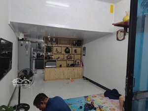 bán nhà căn góc, chỉ 10m ra mặt phố vĩnh hoàng, hoàng mai. 36m2 2 tầng. 1,78 tỷ