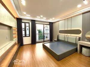 đẳng cấp thượng lưu, xây độc lập 1 căn cực đẹp. giá hợp lý so cùng khu vực, vị trí đắc địa .