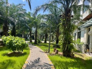 cần tiền bán nhanh căn resrot vườn thiền ecopark hải dương hướng đông và tây từ 7,x tỷ dt 96m mt6m