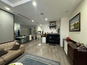 bán căn 2 ngủ times city diện tích: 76m giá 9.040 tỷ liên hệ: 